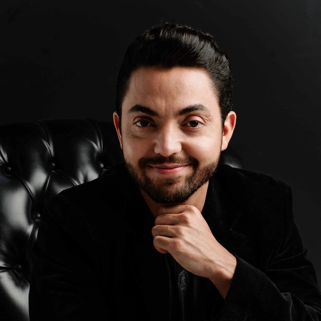Dr. Cristiano César